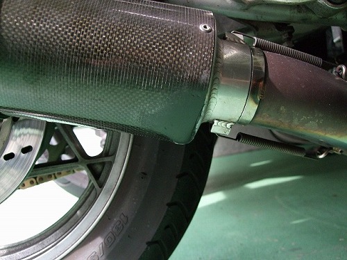 ���ɂ�����������Ă��܂��āA���݂̓O���X�E�[�����͂ݏo�Ă���orz