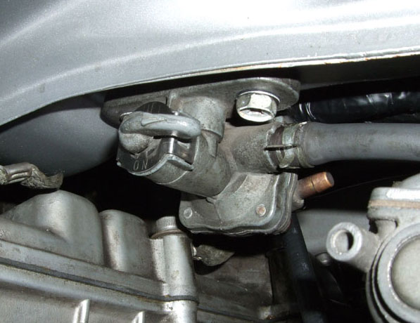 �o�C�N���߂�Ƃ��͂��Ȃ炸OFF(��PRI)�ɂ��邱�ƁI�i��₱�����ȁj