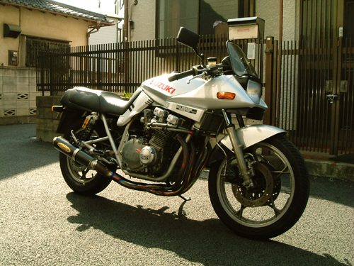 ������̃p�\�R���̕ǎ��ɂ��Ă���摜�ł��B