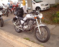 3�N�O�A�l�̓��M�����[�^���p���N�����āA��A�w�b�h���C�g�������Ȃ���Ԃł����ɒ������̂ł����B