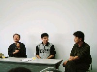 �啨�Q�X�g��l�Ɉ͂܂�āA�ْ��̂��񂿂厁�B