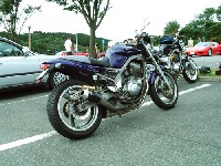 �Ȃ��⎁�̈��@�B����肪�����B���炢�덆���Ƃ����΂�����l�ȃR�[�i�[���A������ƕ��a�ɑ��j�����B