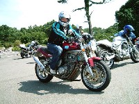 ������������̃o�C�N�ɏ���āA�`���[����������WRONG���B