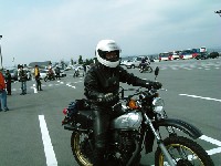 ����҂̗l�q�B�u���́A���͂͂͂��B�v�΂����~�܂�Ȃ��炵���B