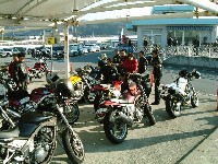 �قڔ��N�U��Ɋ�����킹�钇�Ԃ����B