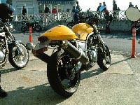 �h�D�J�P�iDucati�̒P�C���j�ł��B(��)