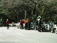 ����ȂƂ���Ōł܂��Ă���Ƃ�����Ɖ������ł��B