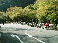 ���Ȃ݂ɁA�Ǘ��l�ɂ��ꂾ���̐��̃o�C�N���������Ă���ƌ����ӎ��͂��܂肠��܂���B�l����ƋC�������Ȃ�B