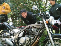 �ɂ�����΂��ċL�O�B�e�B�΂т���A�u���`���B�v�̕\��B