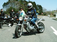 SRX�����āA�u�܂��߁v�����������郉�C�_�[�ƁA���𔭎U�����郉�C�_�[�����ɒ[�B