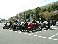 �T�΂��~��ď����s�����Ƃ���ɂ���A�L���L���p�[�L���O�B