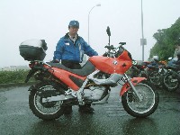 SRX�E�̃A�C�h���Hgizmo���B(HINHIN���k)�g�b�v�P�[�X�̒��g�͍��H�B��������˓�����O����ˁB