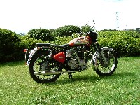 �������邱�Ƃ��������ꂸ���X�|�[�c�ł���o�C�N���Ă����B