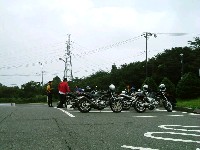 �n�[�t�E�F�b�g�̒ւł��A�݂�ȏ��X�Ƀy�[�X���グ�Ă������B