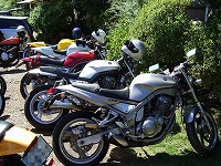 �R�W���[���̃}�V���ɂ�OHLINS���I�i��O�j