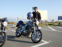 ��l�a��SRX��I�΂ꂽ���R�́A�Z������ɓ����̋�鏉���^�����Ɍy�₩�ŗǂ������Ă������炾�����ł��B�����A��l�a��VT��肾�����̂ł����B�i���Ԃł��ˁj