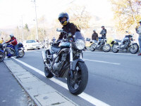 �d���T�C�h�X�^���h���̏Ⴕ�āA������Ɠ�V����Ă܂����B