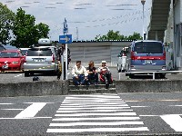 �����̌����̐l�X�B