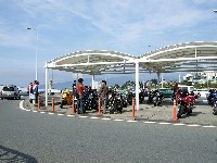 ��ʂ̃��C�_�[�́A�u���J�[�܂����̘A�����Ă��v�Ƃ��v���Ă�̂��ȁB