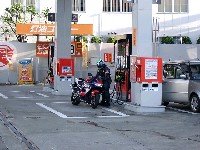 �l���}�������̂ŁA�Q�Ăď������ڂ��Ă��܂����炵���B���߂�ˁB