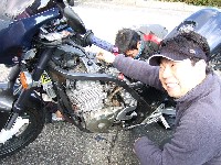 �����Ɠ|���t�H�[�N�𗚂����Ȃ��Ă��郂�e�B���̏����^�B�������N�������ɓ˂����݂����Ȃ��B�����������B